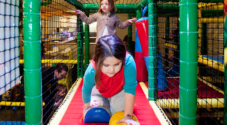 Jeux pour enfants sécurisés - Equipements variés adaptés à tous les ...
